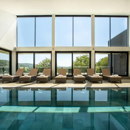 Klein Zwitserland Hotel 4*