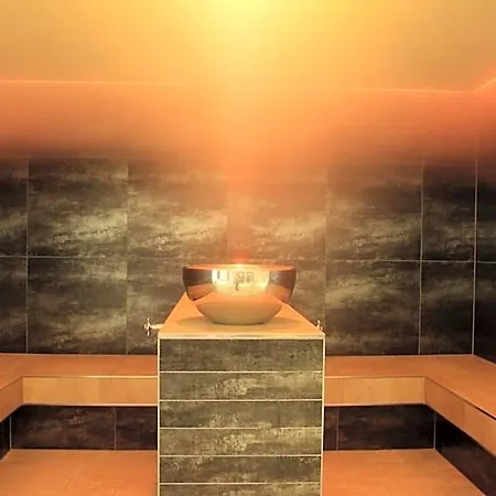 Hotel Klein Zwitserland 4*