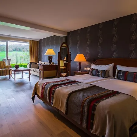 فندق Klein Zwitserland 4*