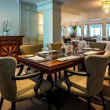 Отель Klein Zwitserland Сленакен