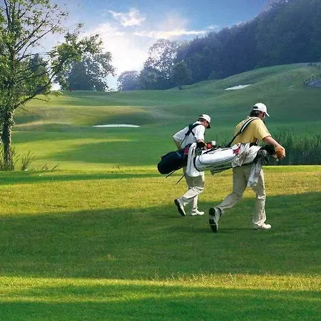 فندق Klein Zwitserland 4*