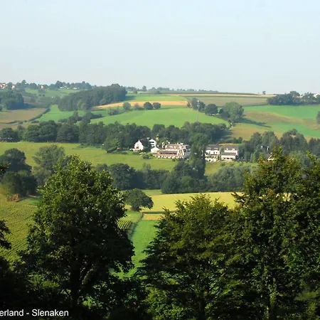 Klein Zwitserland Сленакен