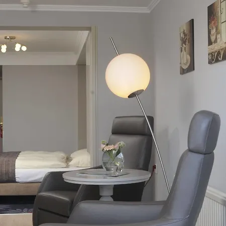 Klein Zwitserland Hotel 4*