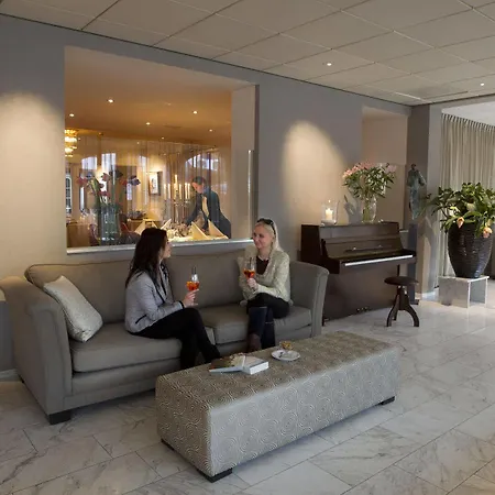Klein Zwitserland Otel