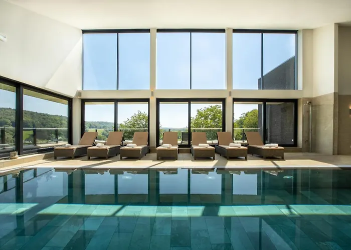 Klein Zwitserland Otel 4*