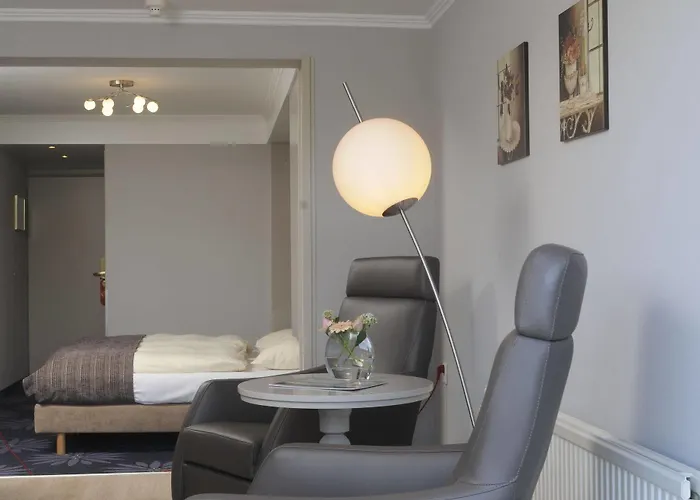 Klein Zwitserland Otel 4*