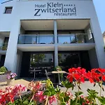 מלון Klein Zwitserland סלנאקן