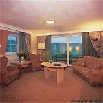 מלון Klein Zwitserland 4*