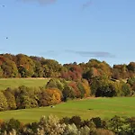 Klein Zwitserland מלון 4*